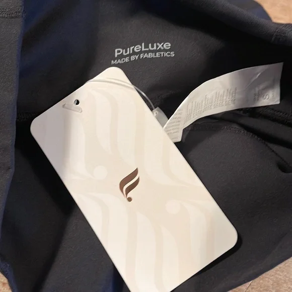 NWT- Fabletics PureLuxe High-Waisted Pocket 7/8 Leggings -BLACK (24”)- BACK LOGO - Picture 7 of 12